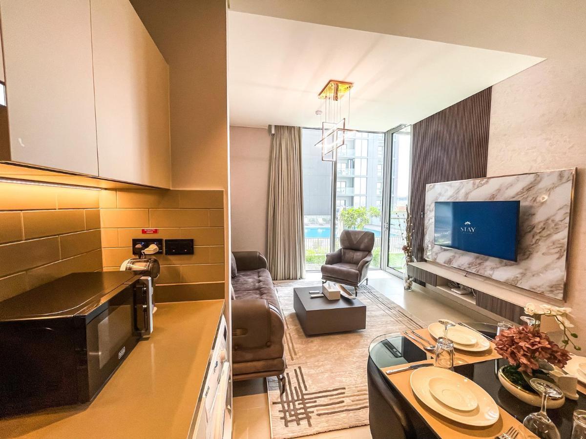 Stay By Latinem Luxury 1Br Holiday Home Cv A207 Near Burj Khalifa دبي المظهر الخارجي الصورة